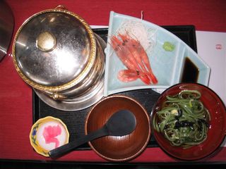 東尋坊での食事